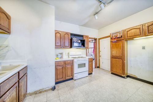 3649 Keeler Ave, Chicago IL 60641-3041 exterior