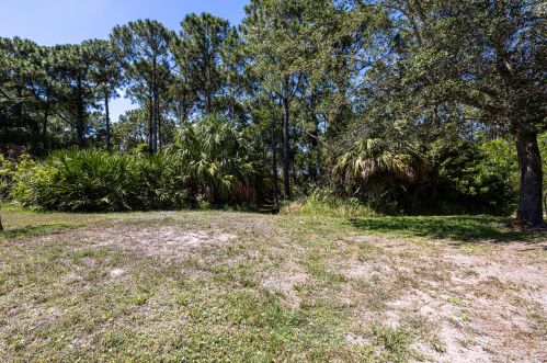 5426 Clark Ave, Fort Pierce FL 34983-2307 exterior