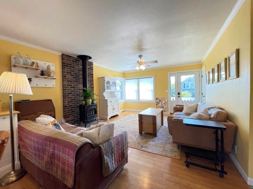 622 18th Ave, Duluth, MN 55812-1314