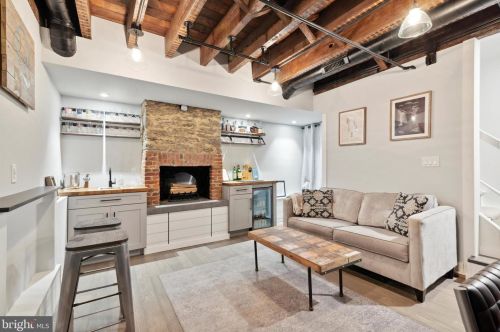 4328 Fleming St, Philadelphia PA 19128-4809 exterior