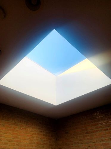 4438 Calumet Ave, Chicago IL 60653-3359 exterior