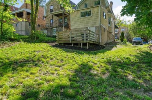 1627 Dagmar Ave, Pittsburgh PA 15216-3713 exterior