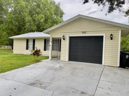 542 Faith Ter, Fort Pierce, FL 34983-3210