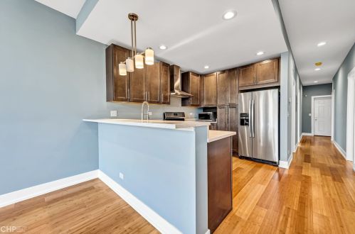 3416 Chicago Ave, Chicago IL 60651-4033 exterior