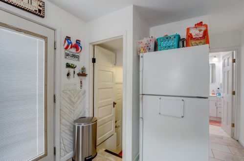 2015 94, Milwaukee WI 53227-1403 exterior