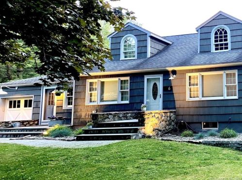 6 Aspen Mill Rd, Ridgefield, CT 06877-1901