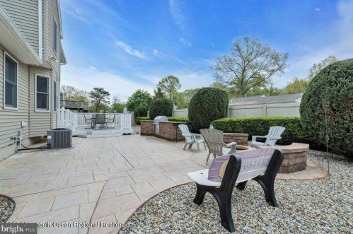 238 Pt Pleasant Ave, Berkeley Township NJ 08721-1354 exterior