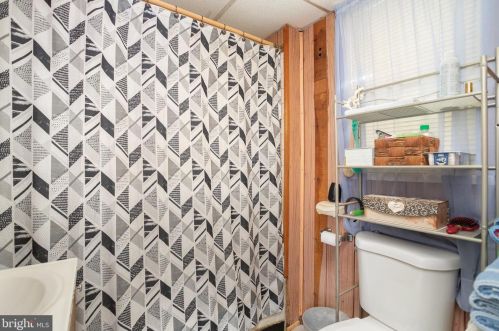 107 Tuttle Ave, Trenton NJ 08629-1403 exterior