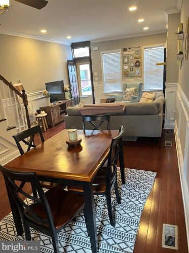 322 Mercy St, Philadelphia PA  19148-2632 exterior