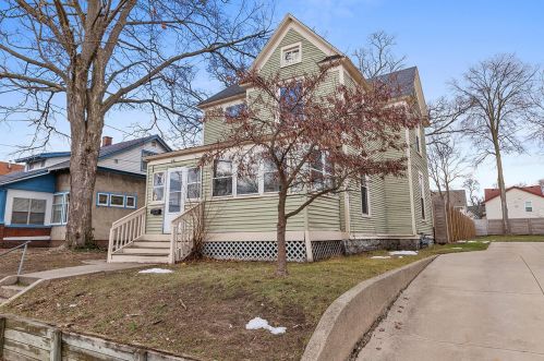 641 Bates St, Grand Rapids, MI 49503-5501