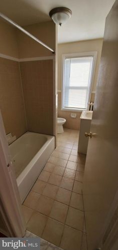 601 Magee Ave, Philadelphia PA  19111-4715 exterior