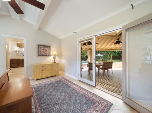 9604 Flintrock Cir, Austin TX 78737-1113 exterior