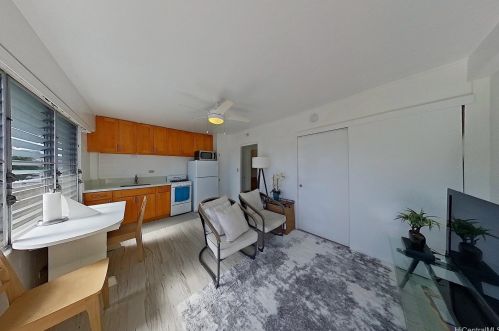 810 Grn St, Honolulu HI 96813-2131 exterior