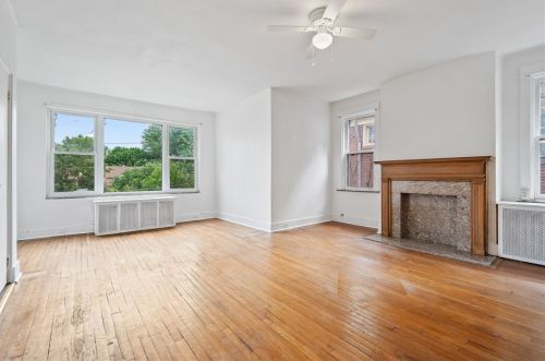 5636 Beacon St, Pittsburgh PA  15217-2012 exterior