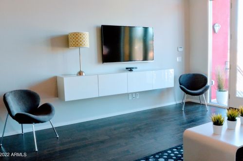 516 Ames Pl, Phoenix AZ  85004-1802 exterior