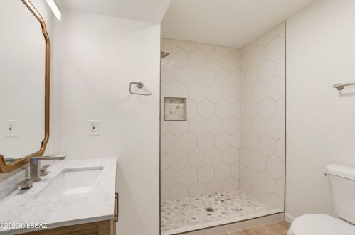 4402 Avenida Don Fernando, Tucson AZ  85757-9433 exterior