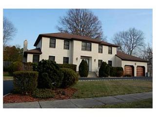 3 Jason St, Edison, NJ 08820-2106