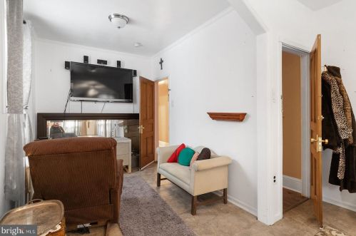 2015 17 St, Philadelphia PA 19121-2341 exterior