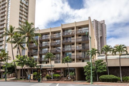 1911 Kalakaua Ave, Honolulu HI 96815-1826 exterior