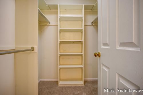 2055 Cross Creek Dr, Grand Rapids MI 49508-8775 exterior