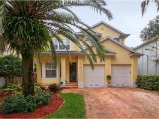 5202 Jules Verne Ct, Tampa, FL 33611-4143