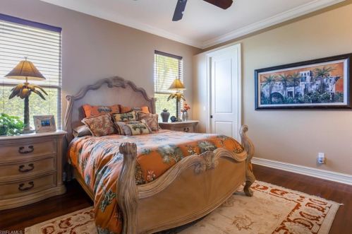 819 Bentwood Dr, Naples FL 34109 exterior