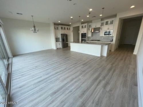 25428 19th Dr, Phoenix AZ  85085-5380 exterior