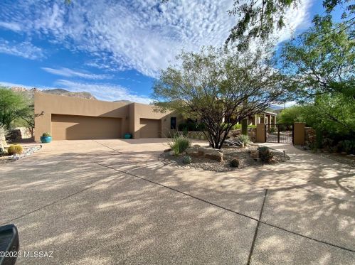 7422 Mystic Canyon Dr, Tucson, AZ 85718-7803