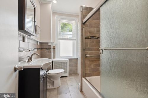 6252 Larchwood Ave, Philadelphia PA 19143-1912 exterior