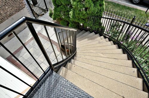 1910 Erie St, Chicago IL 60612-1318 exterior