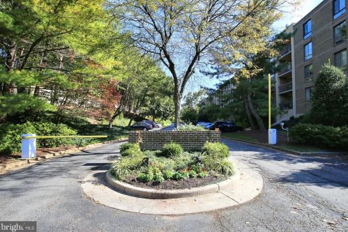 801 Howard St, Alexandria VA 22304-5459 exterior