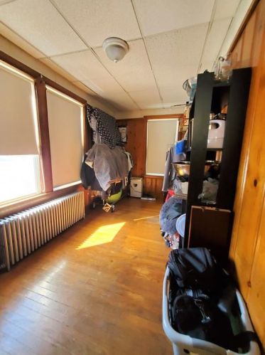 13 Clinton St, Providence, RI 02919-4122