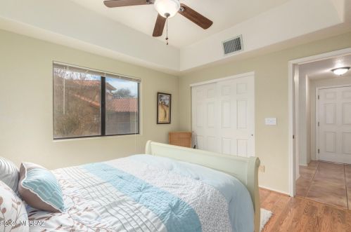 1080 Eagle Lndg Pl, Tucson AZ 85737-9230 exterior