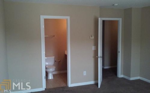 2039 Bayrose Cir, Atlanta GA 30344-8201 exterior