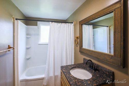 4622 Apple Ave, Meskegon MI 49442-3646 exterior