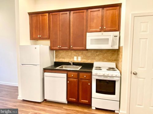 521 Q St, Washington DC  20001-2465 exterior