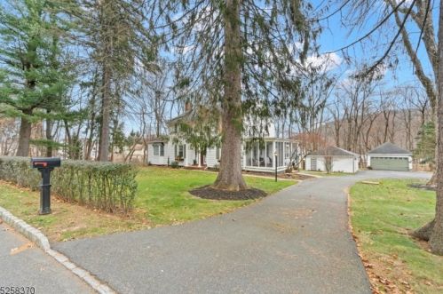 22 Hurd St, Dover, NJ 07803-3208