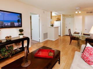 914 Wilton Pl, Los Angeles CA  90019-2131 exterior