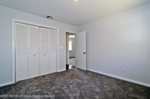 405 Conifer Dr, Lacey NJ  08731-1925 exterior