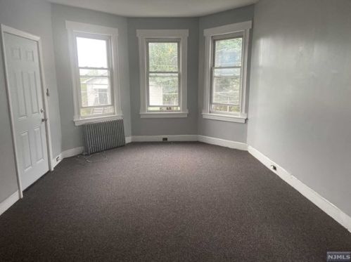 126 Danforth Ave, Paterson NJ  07501-3204 exterior