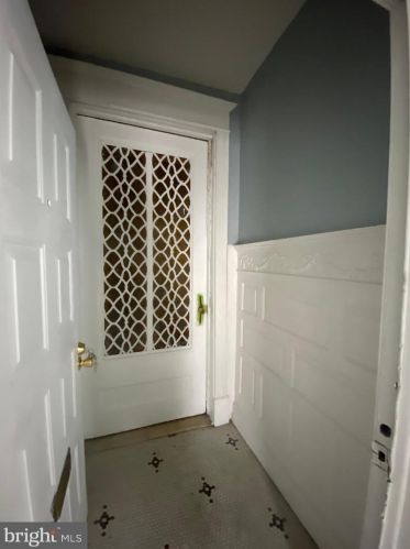 619 56th St, Philadelphia PA  19131-4921 exterior