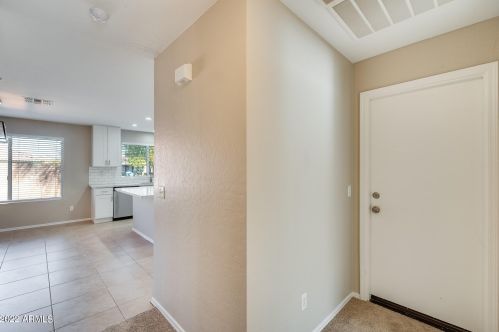 7104 31st Dr, Phoenix AZ  85041-9324 exterior