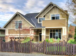 9514 12 Ave, Seattle WA  98117-2234 exterior