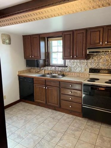 3014 Churchview Ave, Pittsburgh PA 15227-4143 exterior