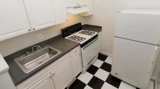 3726 Connecticut Ave, Washington DC  20008-4582 exterior