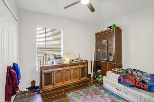 2890 54 Ave, Naples FL 34120-1554 exterior