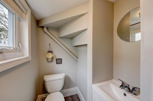 100 Beaufort St, Providence RI  02908-4435 exterior