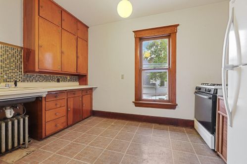 1301 Marshall St, Manitowoc WI 54220-5138 exterior