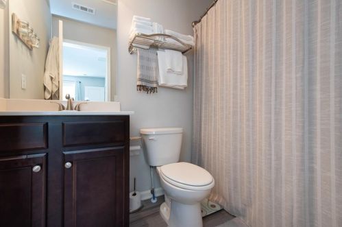 4303 Clubside Dr, Gainesville GA 30504 exterior