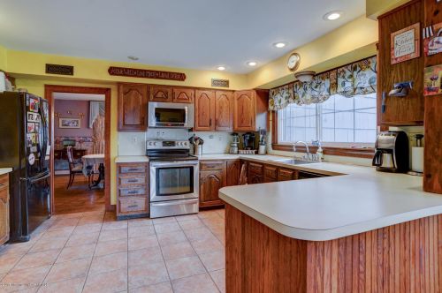 25 Linda Dr, Jackson Twp NJ 08527-5026 exterior